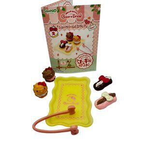 Re-Ment Sanrio Hello Kitty Cake Shop Set 2 Cream Puff & Eclair Miniature